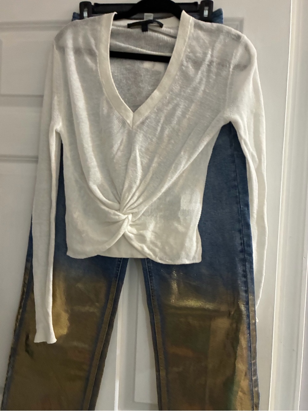 Forever 21 White Knot Front V-Neck Top
